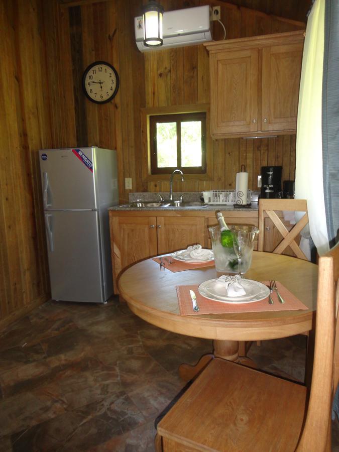 J And H Garden Cabinas Bocas Town Exterior foto