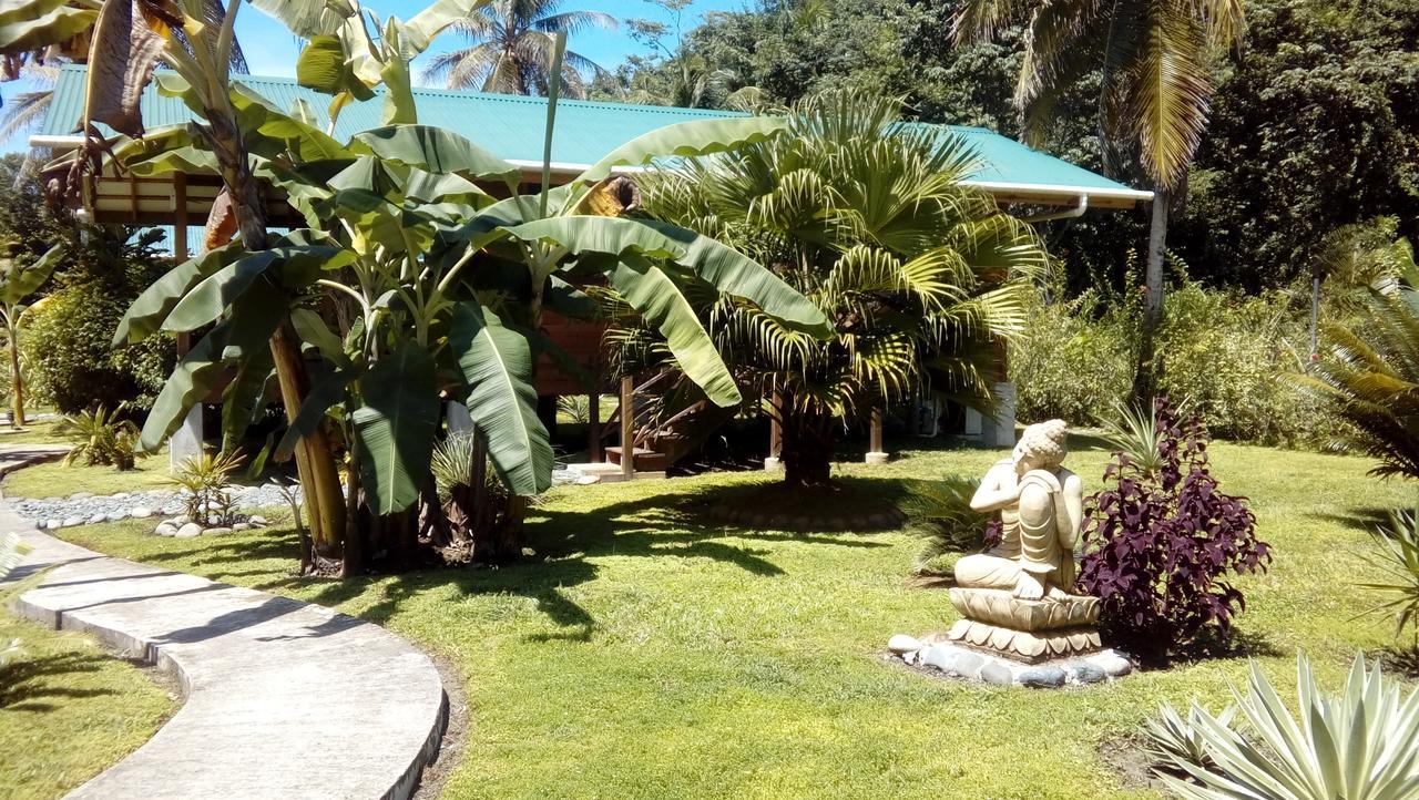 J And H Garden Cabinas Bocas Town Exterior foto
