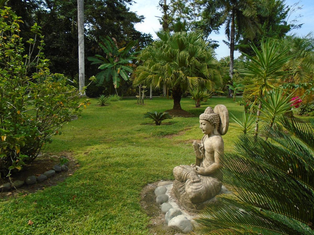 J And H Garden Cabinas Bocas Town Exterior foto