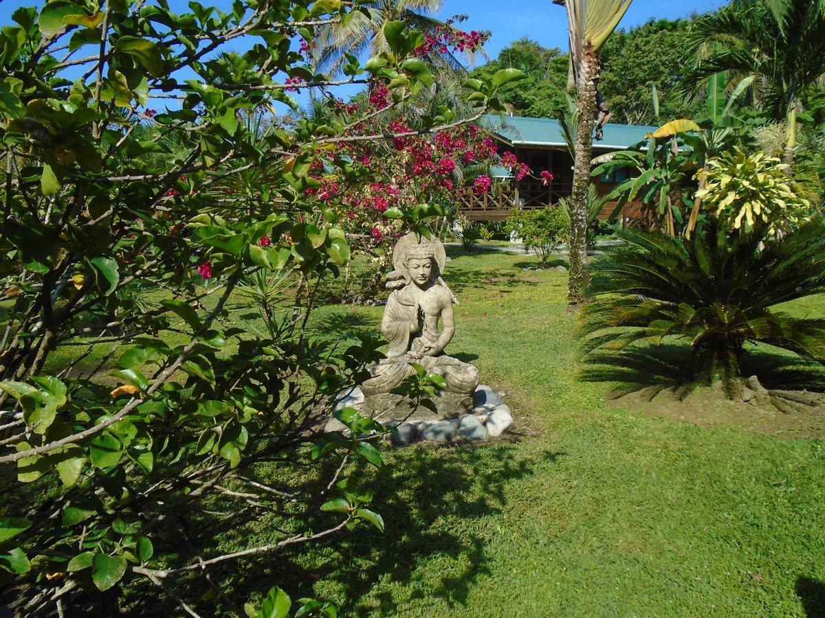 J And H Garden Cabinas Bocas Town Exterior foto
