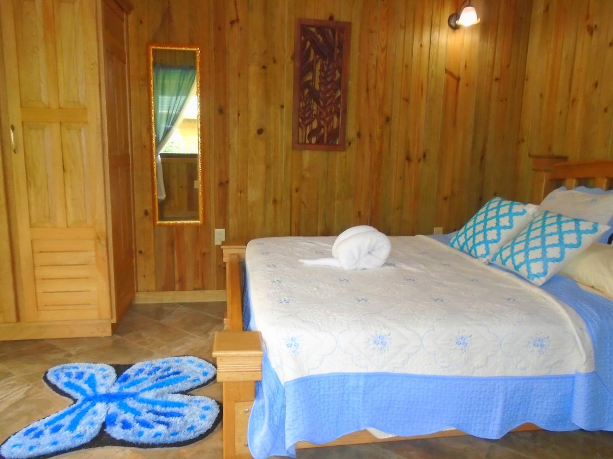 J And H Garden Cabinas Bocas Town Exterior foto